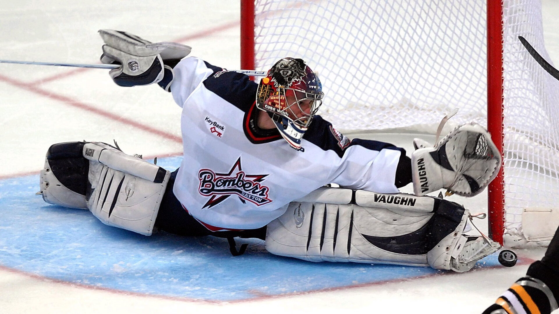 季后赛关键战中,他连续几次用“硬汉封堵”让对手陷入“绝境”!